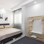 7-Sehir Merkezinde 4 Yatak Odali Dubleks Daire