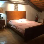 Kaleici Muestakil Bahceli Muethis Ev