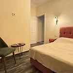 Callisto Pub & Kitchen & Hotel