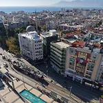 Palmera House Hotel