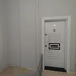 Kuk Apartment