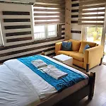 Ünaloğlu Aparts (Kamelya)