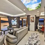 Villa Rainbow