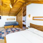 Maison Green Hill Hobbit Villas & Boutique Hotel