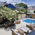 Vois Kemer Hotel