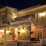 Lavin Suites Hotel