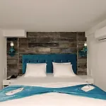 Yazar Lara Hotel