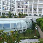 Palmet Beach Resort Hotel