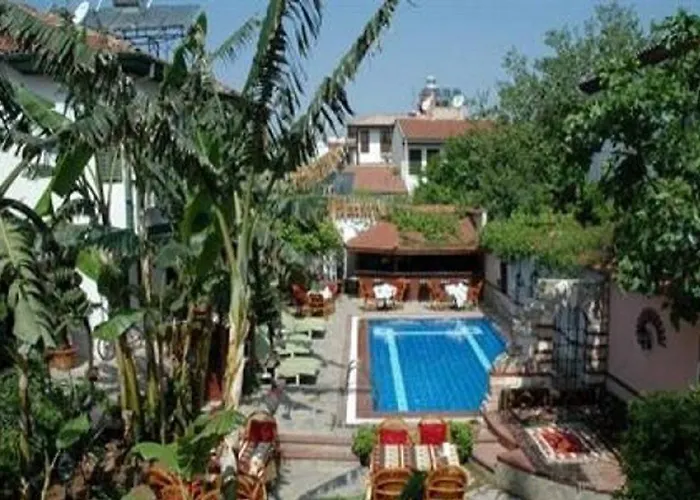 Kaleici Pera Palace Hotel