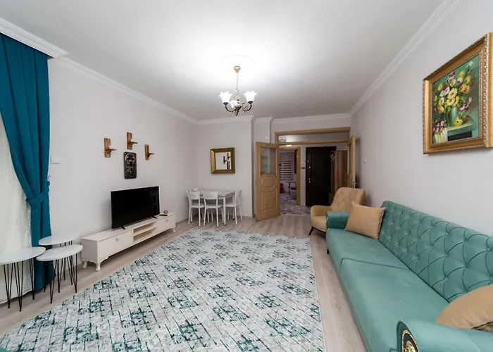 Pleasant Flat With Balcony In Kaleici