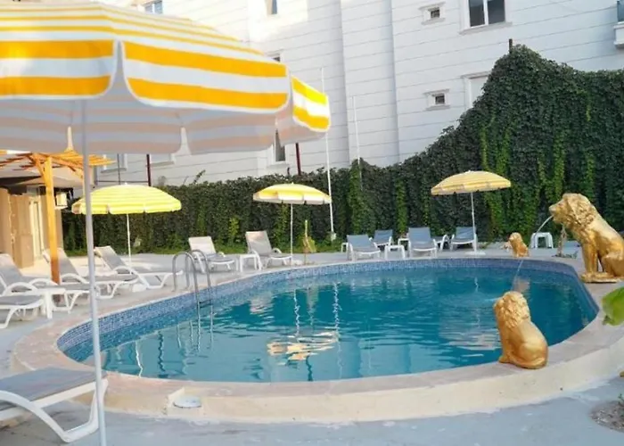 Grand Niki Hotel & Spa