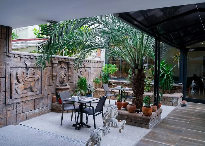 Mai Inci Hotel