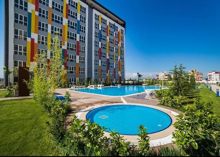 Antalya Legoland Complex Pool, Security