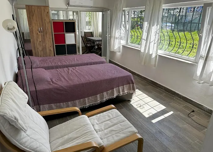 Cozy Beach Apartment