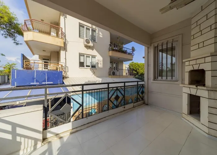 Cozy Flat With Balcony 5 Min To Konyaalti Beach