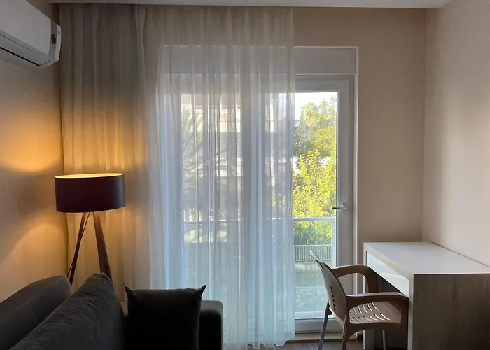 Spacious Flat Close To Sea\'4\'