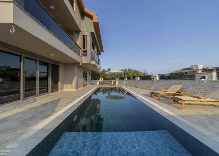 Luxury Villa With Private Pool Close To Lara Beach