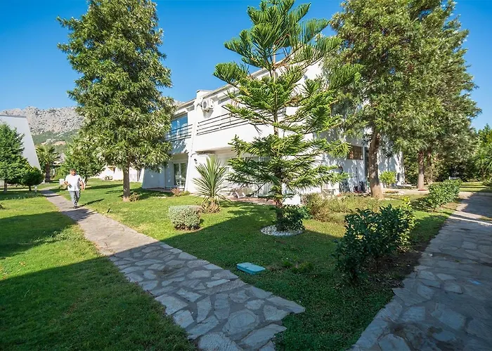 Magic Mountain Villas