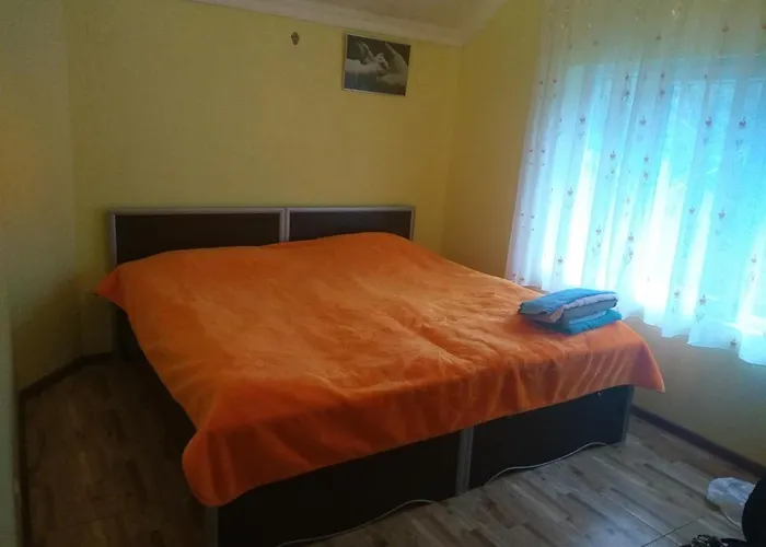 Homestay Guest House Dormitory Sleeping Rooms - Be My Guest