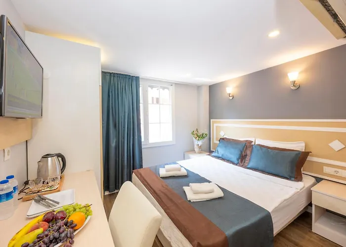 Legend Tulip Hotel