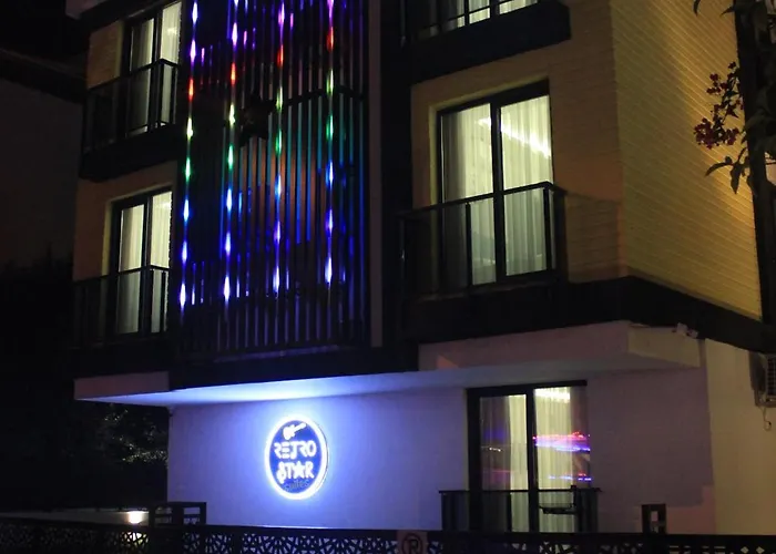 Retro Star Suites