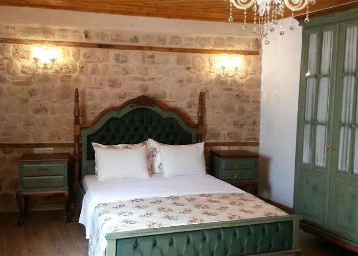 Secret Palace Hotel