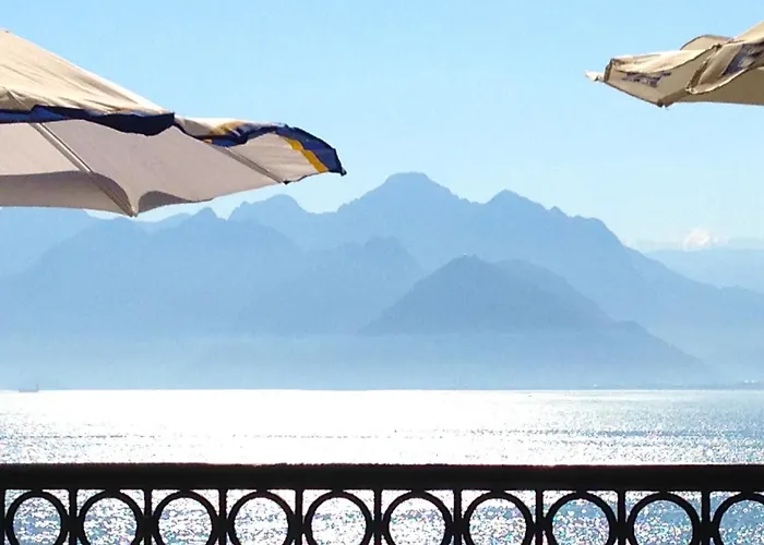 Antalya Konyaalti Beach Apartment