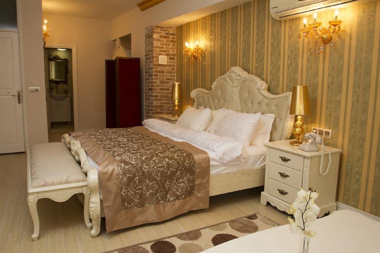 Lavin Hotel