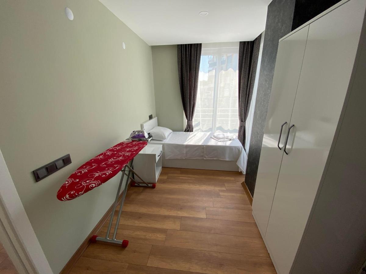 Hotel London *