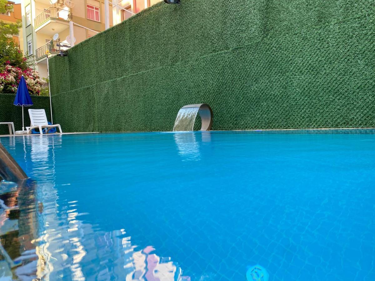 London Hotel