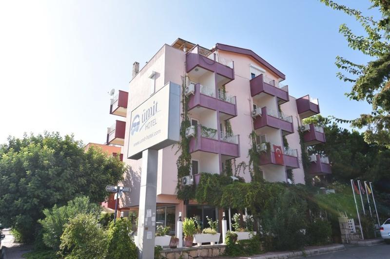 Uemit Hotel 3*