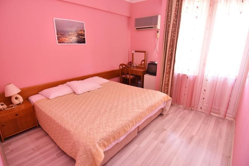 Uemit Hotel