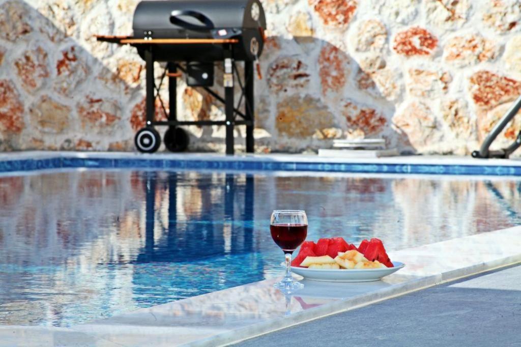 Lion Kaş Villa *