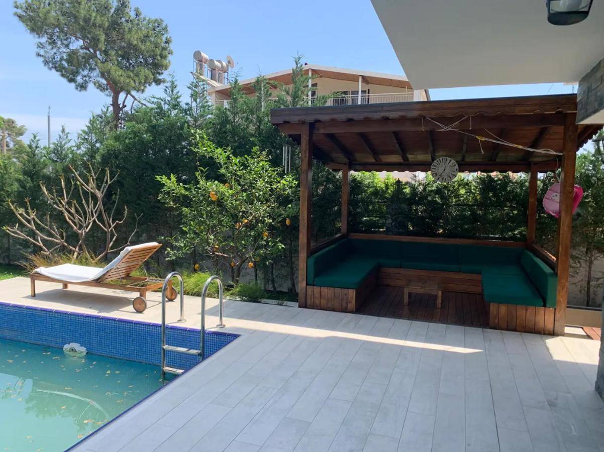 Kuş sesleri eşliğinde havuz keyfi... Antalya