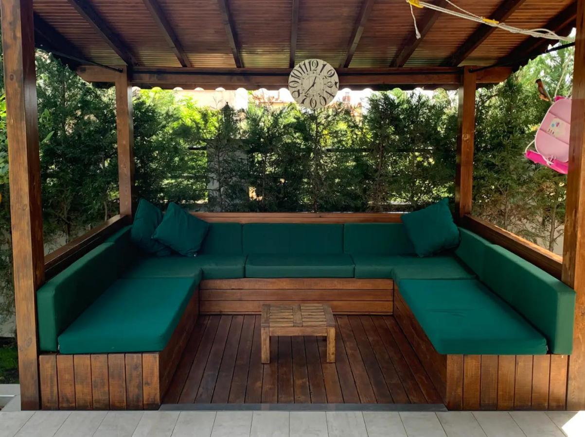 Villa Kuş sesleri eşliğinde havuz keyfi... Antalya