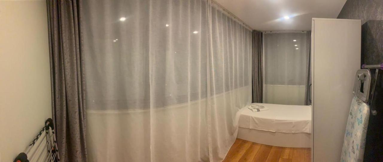 London * Antalya