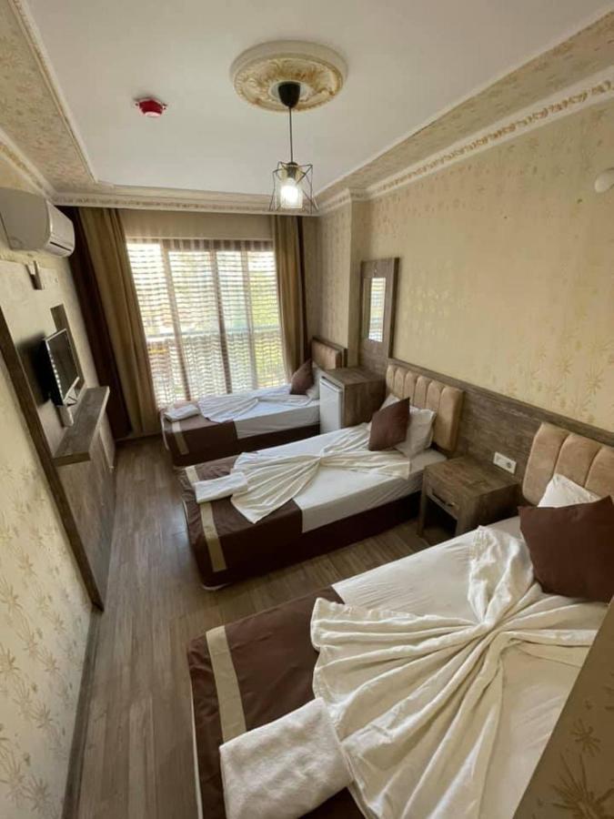 Oezguer Hotel Antalya