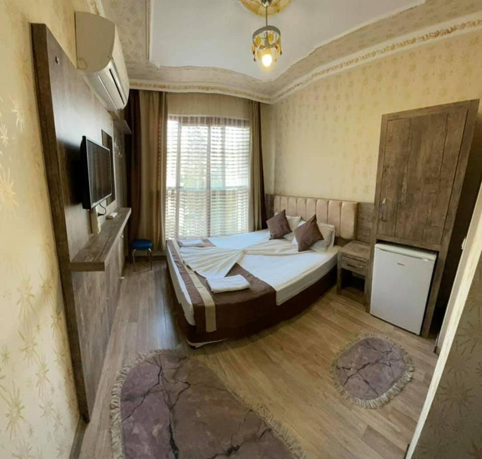 Oezguer Hotel 3*