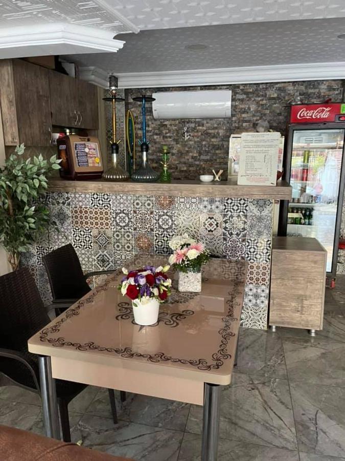 Oezguer 3* Antalya