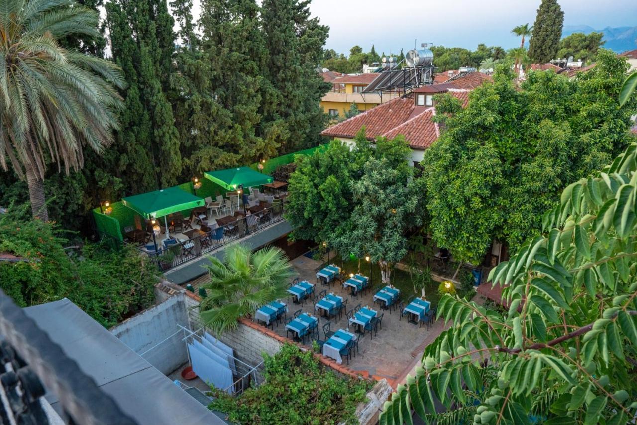 Hotel Castle Old Town 3*