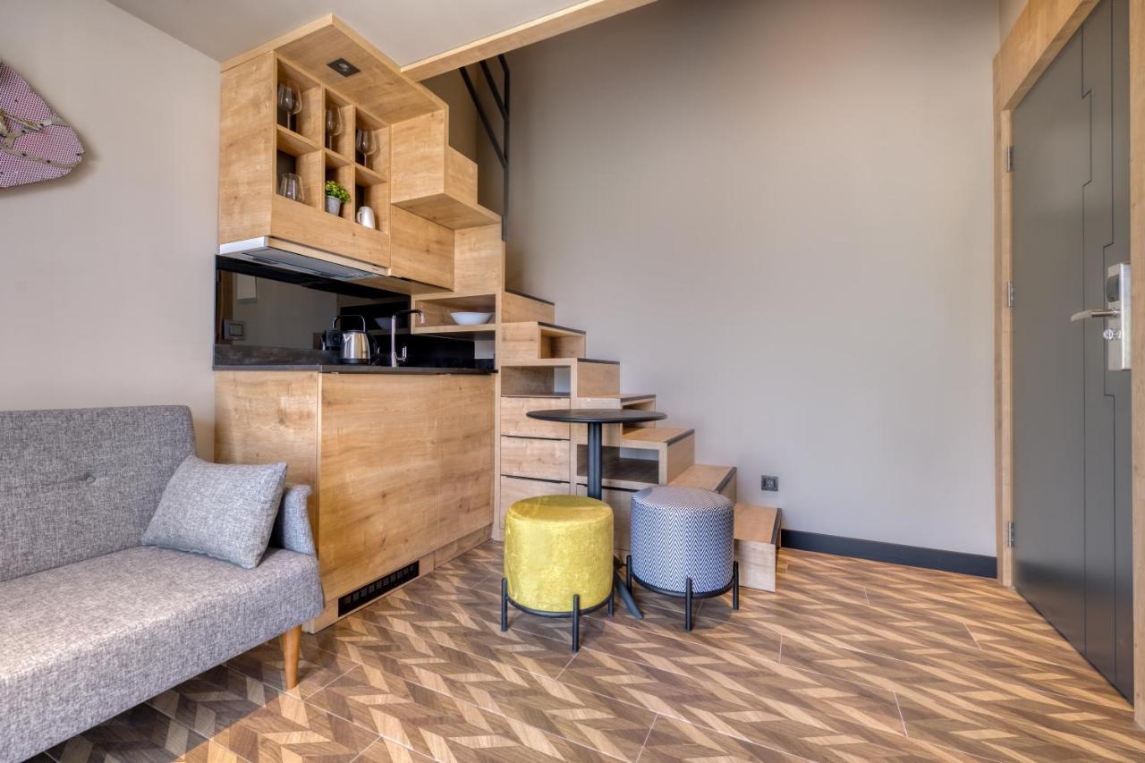 Trend Cycle Aparthotel
