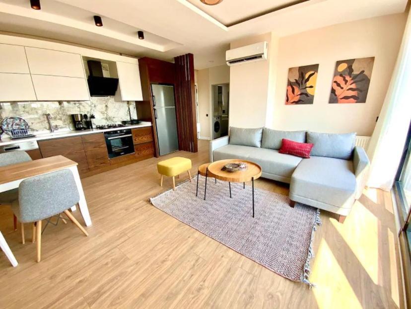 Vera Suites *