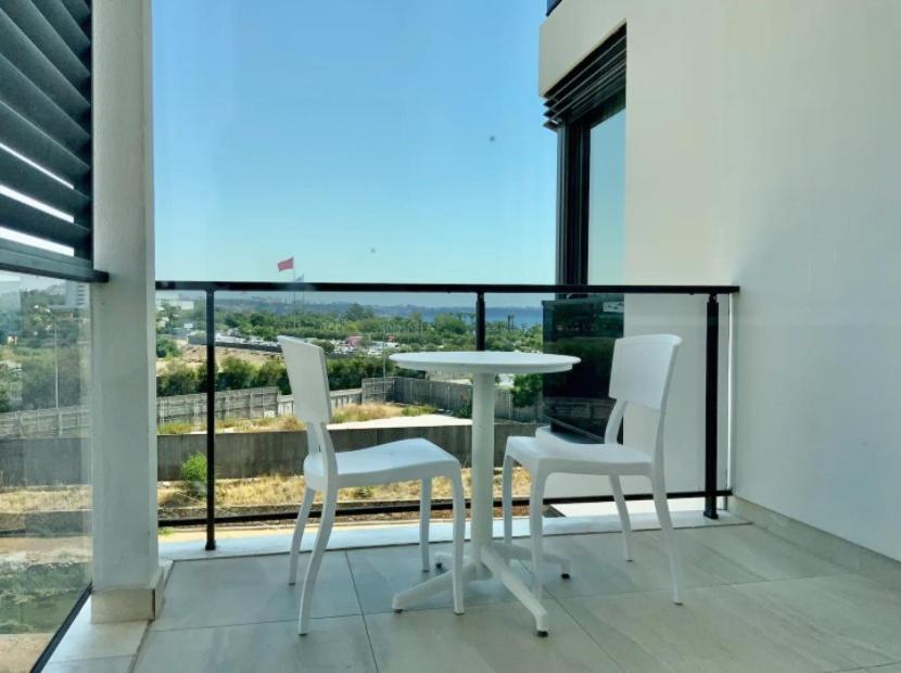 Vera Suites *