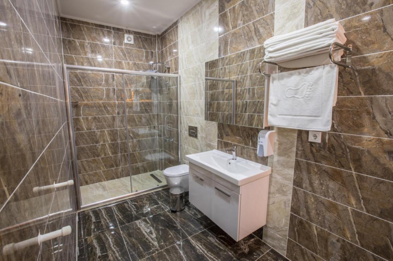 Elanis Aparthotel