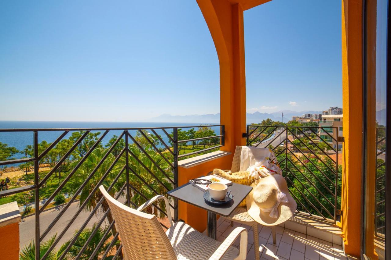 Otel Nebilux Antalya