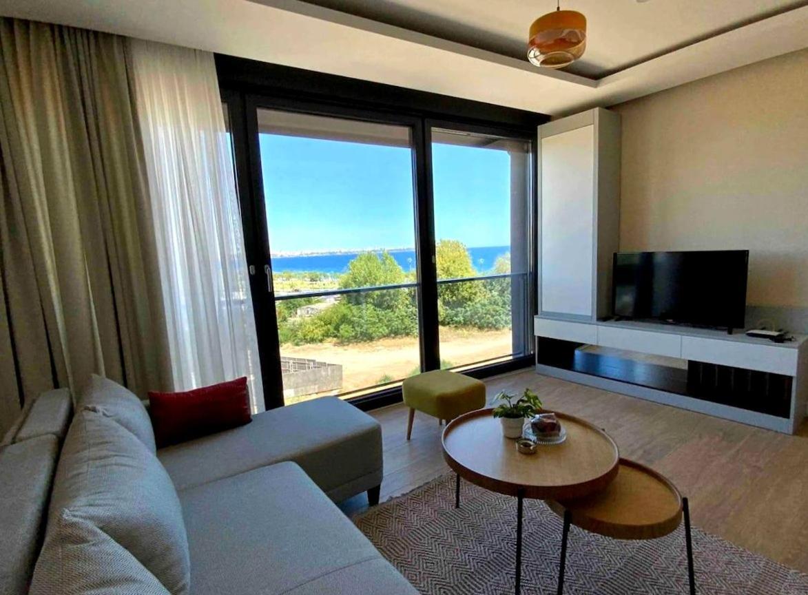 Vera Suites *