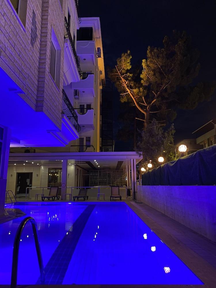 Akcahan Hotel