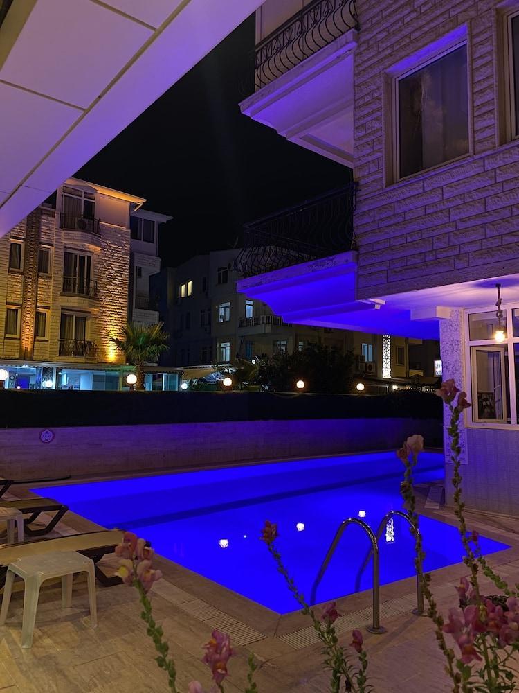 Akcahan Hotel 4*