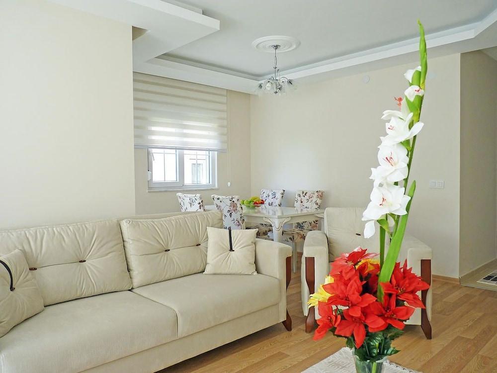Apartment White Star