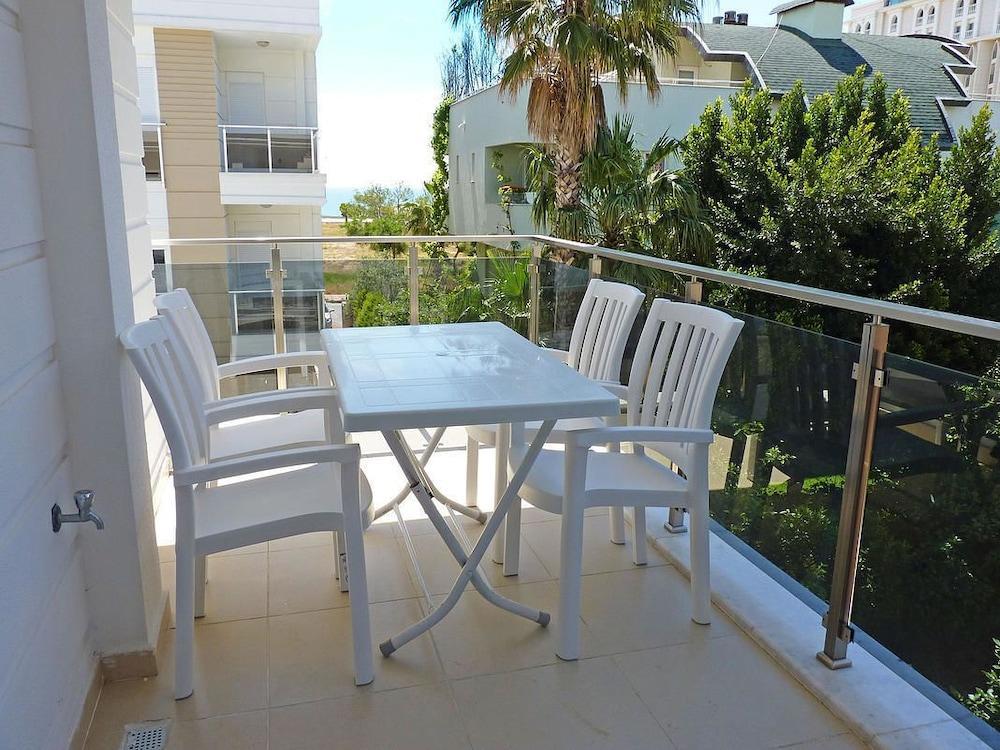 White Star Apartment *